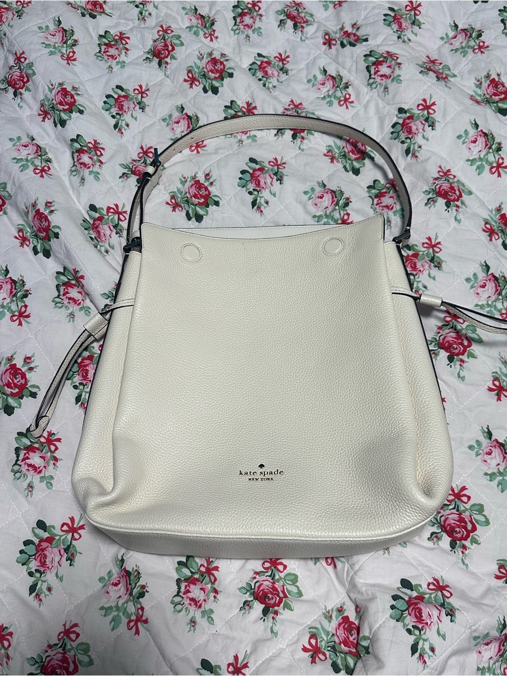 Kate Spade New York

DUMPLING LARGE SHOULDER BAG
